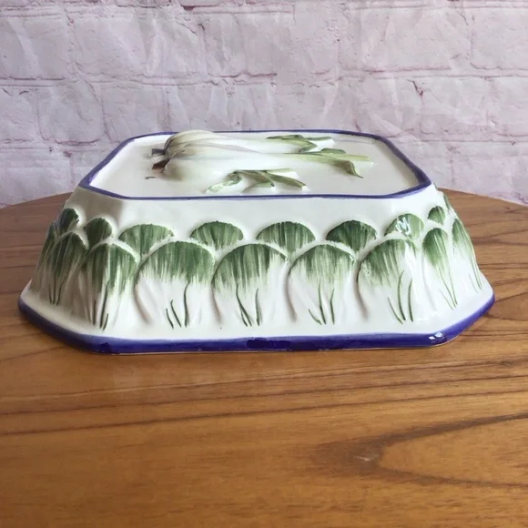 Vintage Intrada Garlic Ceramic Wall Decor - Picture 7 of 10